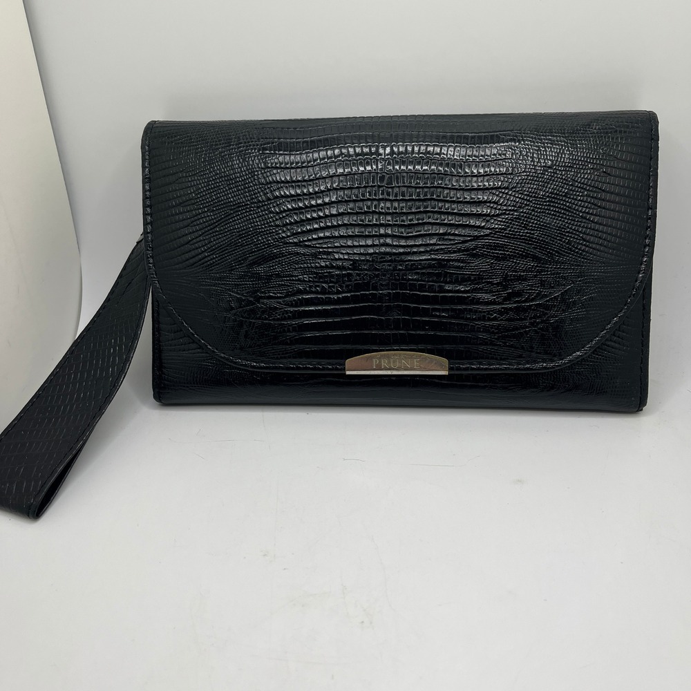 PRÜNE Black Embossed Faux Croc Leather Clutch Purse Wristlet Bag‎